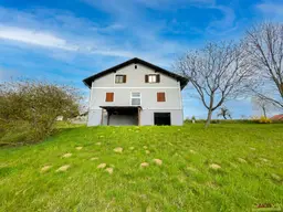 Wohnhaus mit 2 Einheiten auf 58.000 m² Freiland. - Naturnahes Anwesen 20 Min vor. Graz.