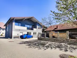 Modernisiertes Mehrfamilienhaus mit 3 Einheiten, Pool, Keller und hochwertiger Technik. - Im Zentrum von Frankenburg.