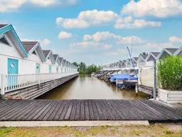 Stilvolles Bootshaus mit Anlegestelle direkt am Neusiedler See. - Feriendomizil und Vermietung möglich.