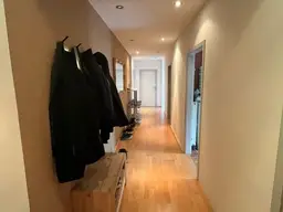 Großzügige 3-Zimmer-Wohnung mit zwei Balkonen nähe Hasnerplatz.
