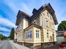 Historisches Stadthaus mit 9 Zimmern und vielseitiger Nutzungsmöglichkeit und Potential.