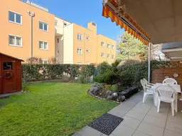 Gepflegte Gartenwohnung mit Terrasse und Garagenplatz in Graz-Wetzelsdorf.
