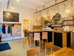 Gastronomiestandort in zentraler Grazer Lage mit Gastgarten und Kellerflächen.