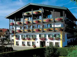 Traditonelles Hotel in Atterseenähe - provisionsfrei
