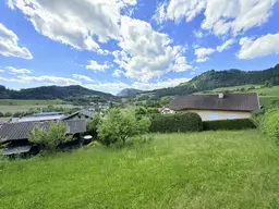 Sonniges Grundstück inklusive Gartenhütte