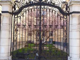 Sanierungshit in wunderschönem Zinshaus in 1190 Wien