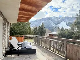 Exklusives Apartment für 4 Personen mit zwei Panoramaterrassen, Ski in und out im Zentrum von Saalbach 