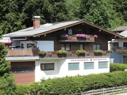 Vielseitiges Mehrparteienhaus in Zell am See - interessantes Investment!