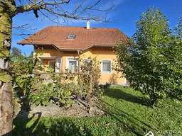 Gabersdorf! - Gepflegtes Einfamilienhaus mit Terrasse und Doppel-Carport in Siedlungslage!