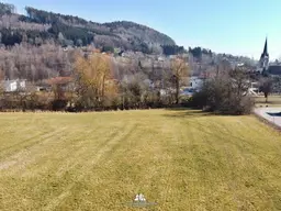 DEIN ZUHAUSE auf diesem Grundstück in zentrumsnaher Ruhelage in Bruckmühl/Ottnang? KEIN BAUZWANG