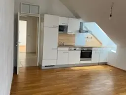 ANLEGERWOHNUNG: Schöne Dachgeschosswohnung, in bester Stadtlage Nähe der Universitäten im Bezirk Graz Leonhard, gepflegt mit guter Ausstattung - 58.85m²