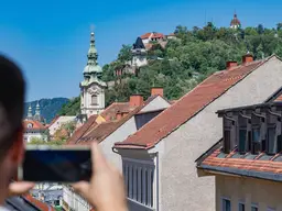 Im Herzen der Grazer Altstadt: Traumhaft schöne Dachgeschoßwohnung mit Klimaanlage in bester Innenstadtlage: 3 Zimmer, 89m², Terrasseneinschnitte sind genehmigt und geplant!