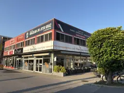 Großzügige Büro- oder Praxisfläche mit 273m2,, individueller Ausbau nach Mieterwunsch durch den Eigentümer, Parkplätze, Klimatisierung, Repräsentativer Standort, Attraktiver Mietpreis UNTER € 6,00/m2, PROVISIONSFREI