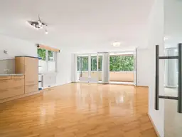 Lochau: Große 3-Zimmer Wohnung mit Loggia, Aufzug und Tiefgarage in Seenähe