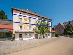 zur Sonnenuhr - Historischer Charme trifft großzügigen Wohnraum