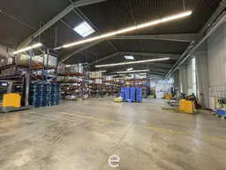 Gewerbeliegenschaft mit Lager und Bürofläche in Linz