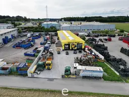 Lager / Produktionshalle mit guter Verkehrsanbindung in Sipbachzell zu vermieten.