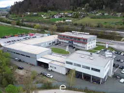 Büro und Produktionsstätte mit Hallengebäuden in Gratkorn zu kaufen!