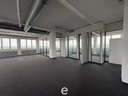 Moderne Büroflächen mit flexiblen Nutzungsmöglichkeiten – Gesamtfläche ca. 713 m² in Marchtrenk zu mieten!