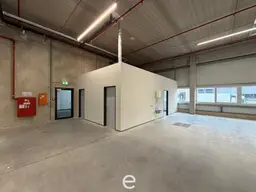 NEUBAU - Produktions / Lagerhalle mit Büroflächen in Enns/Ennshafen zu vermieten – individuell und zukunftsorientiert