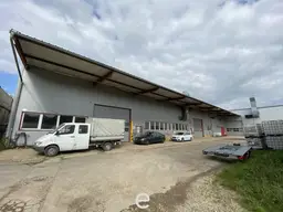Beheizbare Lagerhalle mit rd. 7 bis 9 Meter Hallenhöhe, diversen Krananlagen, Freiflächen etc. in Asten zu vermieten!