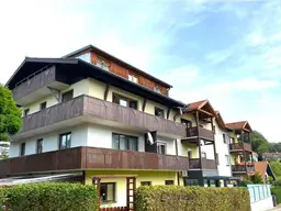 Stilvolle 4-Zimmer Wohnung - TRAUMHAFTES APARTMENT IN RUHELAGE