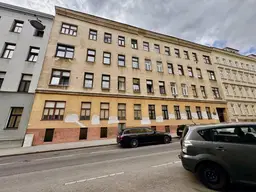 Exklusives Teileigentumspaket in Favoriten – Wohnungen, Kellerflächen, Dachbodenausbau &amp; Garagenplätze mit enormem Entwicklungspotenzial