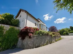 Großzügiges Familienhaus | 256 m² auf 3 Ebenen | Galerie mit 6 m Deckenhöhe | Doppelgarage | Whirlpool &amp; Sauna | Münzbach, OÖ