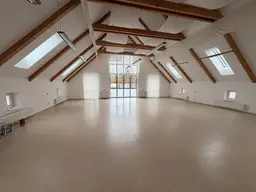 Vielseitig nutzbare Geschäftsfläche I Barrierefrei I 182m² I in Mank I großer Saal I Parkplatz