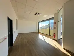 Moderne Betriebsfläche I 280m² I in St. Pölten I Parkplatz I neben S33