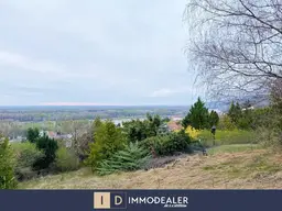 ** EXKLUSIVES BAUGRUNDSTÜCK MIT DONAUBLICK **