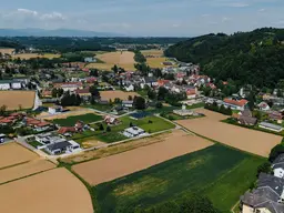 Letzte Chance! Sonniges Baugrundstück mit vielen Vorzügen!