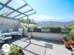 Wohnerlebnis der besonderen Art: 3,5 ZIMMER MAISONETTE-WOHNUNG MIT DACHTERRASSE UND BALKON