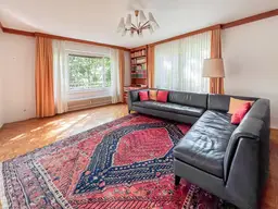 NÄHE TÜRKENSCHANZPARK: Großzügige 4-Zimmer-Wohnung in Ruhegrünlage, 2 Balkone, Garage im 18. Bezirk, Gersthof