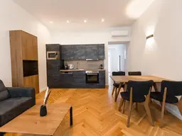 Sofort einziehen oder vermieten – Charmante Altbauwohnung im 21. Bezirk