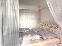 Wien, 17. Bezirk: Romantische Einzimmerwohnung in Ruhelage ab September 2025! Provisionsfrei!
