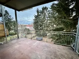 Schöne 2,5 Zimmer-Wohnung mit großem Balkon und Blick ins Grüne