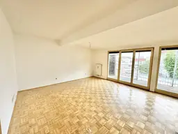 Lichtdurchflutete 3-Zimmer-Wohnung mit überdachten Süd-Balkon in zentraler Lage