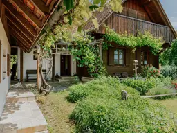 Idyllisches Einfamilienhaus mit Nebengebäude auf großzügigem, nach Süden ausgerichtetem Grundstück in Bierbaum