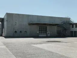 Moderne Lagerhalle mit 2701 m² und 8 m Raumhöhe ab sofort verfügbar