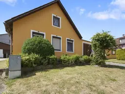Charmantes Einfamilienhaus mit Potenzial in ruhiger Naturlage von Thuma