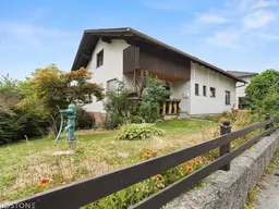 Gepflegtes Einfamilienhaus mit großem Garten und Ausbaupotenzial in Martinsberg
