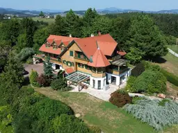 Exklusiver Landsitz in herrlicher Aussichtslage