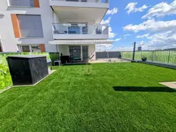 Neuwertige top eingerichtete Gartenwohnung mit Terrasse, Garage und Fußbodenheizung in Buchkirchen!