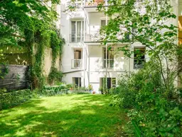 URBAN OASIS: EINZIGARTIGER TOWNHOUSE STYLE MIT 240M² PRIVATEM GARTEN