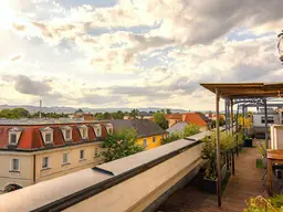 Exklusive Dachgeschosswohnung mit 80m² Panorama-Terrasse nähe Schlosspark Laxenburg