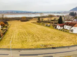 Einmalige Gelegenheit: Traumhaftes Baugrundstück am See in Güssing! Baustudie für 28 Wohnungen