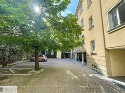 Rainer: 3-Zimmer-Altbauwohnung mit Terrasse