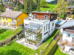 Einzigartiges Zuhause (345 m² Nfl.) mit Wintergarten, Naturteichen &amp; Fernblick im Wienerwald