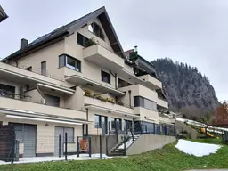 Willkommen in Ihrem neuen Zuhause in St. Gilgen, wo Luxus auf Natur trifft und der Alltag in die Ferne rückt.